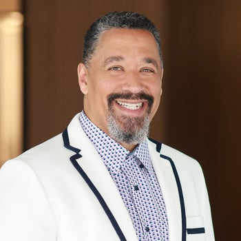 Portrait of Gerardo Jimenez, Realtor.