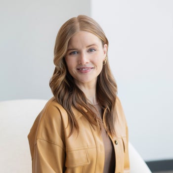 Portrait of Lauren Stark, Realtor.