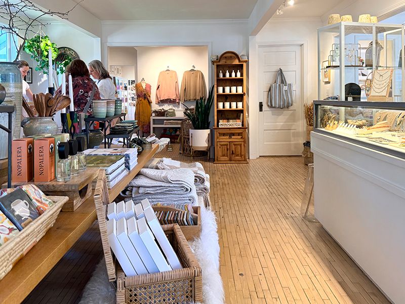 Sister Golden Shop